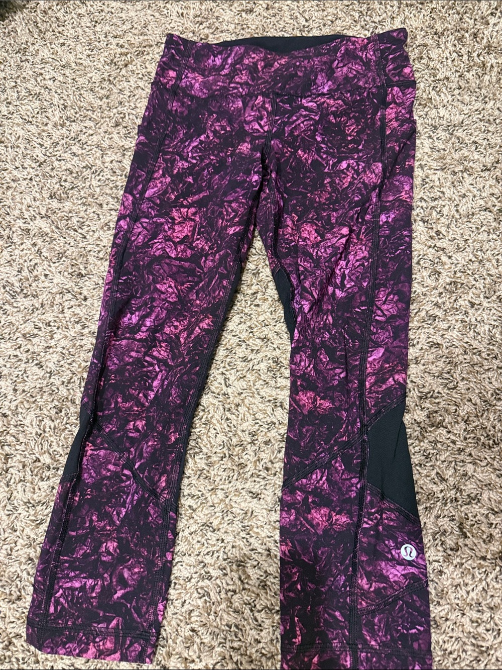 lululemon Women’s size 4 Purple Marbled Performance Leggings